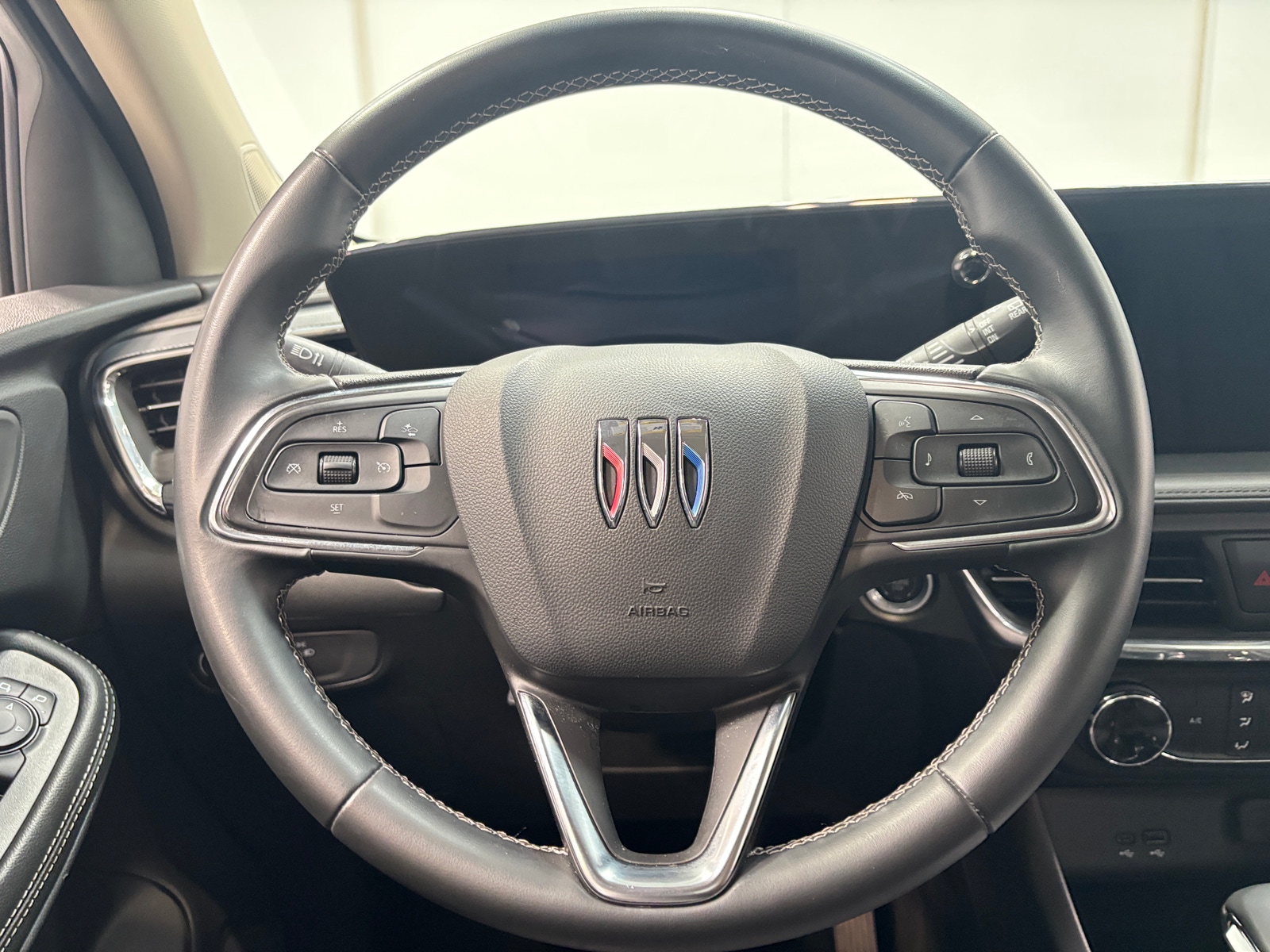 Thumbnail: 2025 Buick Encore GX - 4