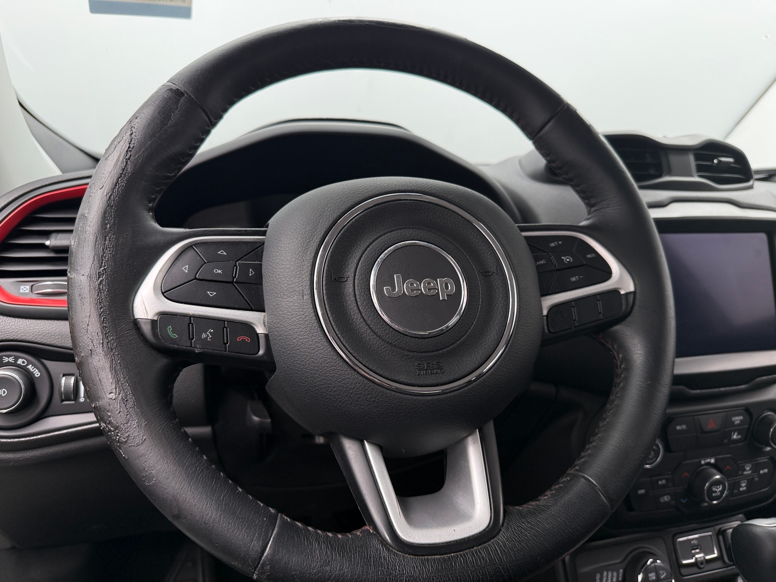 Thumbnail: 2022 Jeep Renegade - 4