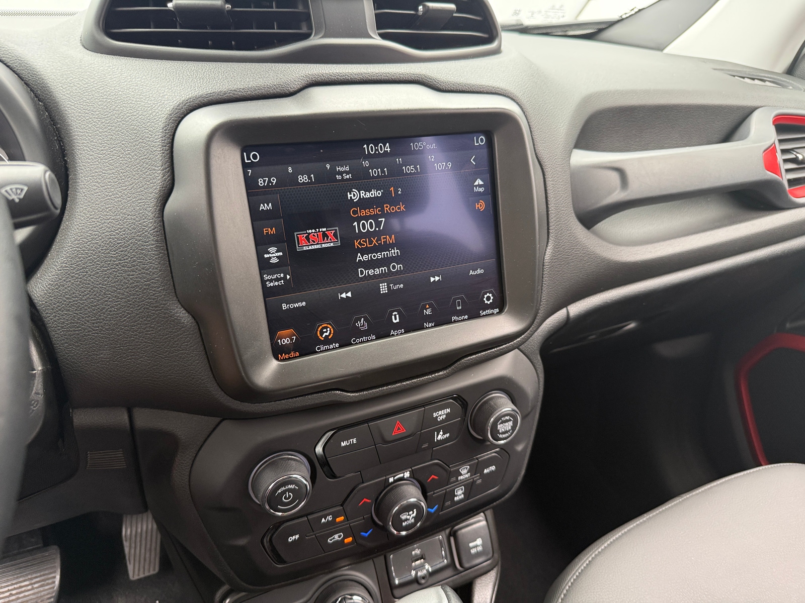 Thumbnail: 2022 Jeep Renegade - 3