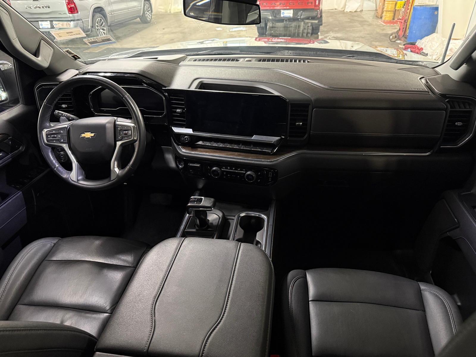 Thumbnail: 2023 Chevrolet Silverado 1500 - 3