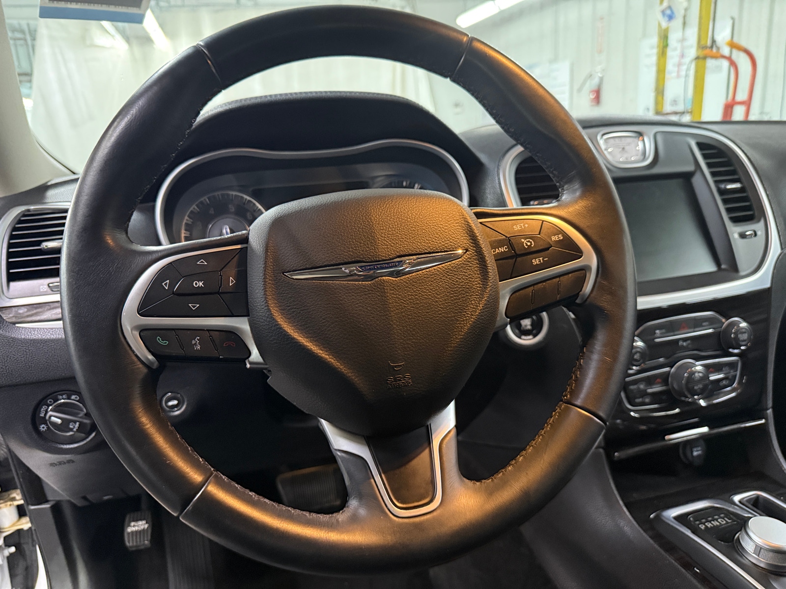 Thumbnail: 2015 Chrysler 300 - 4