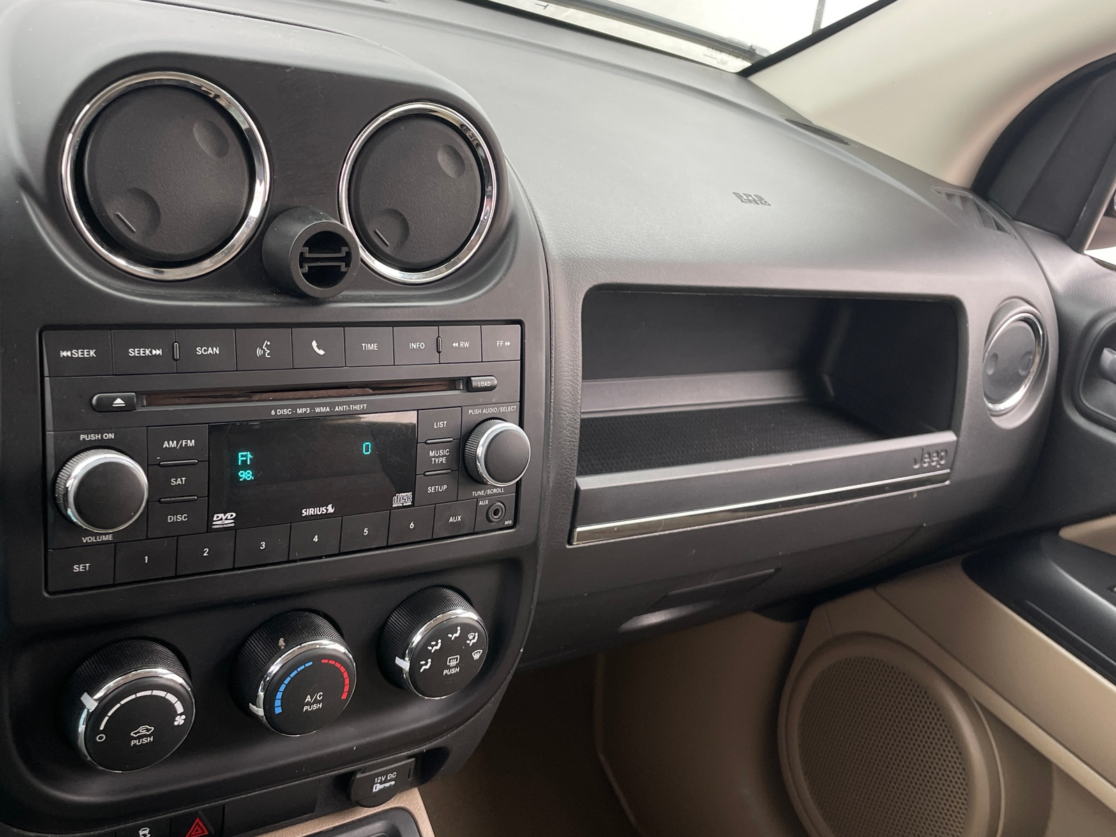 Thumbnail: 2012 Jeep Compass - 4