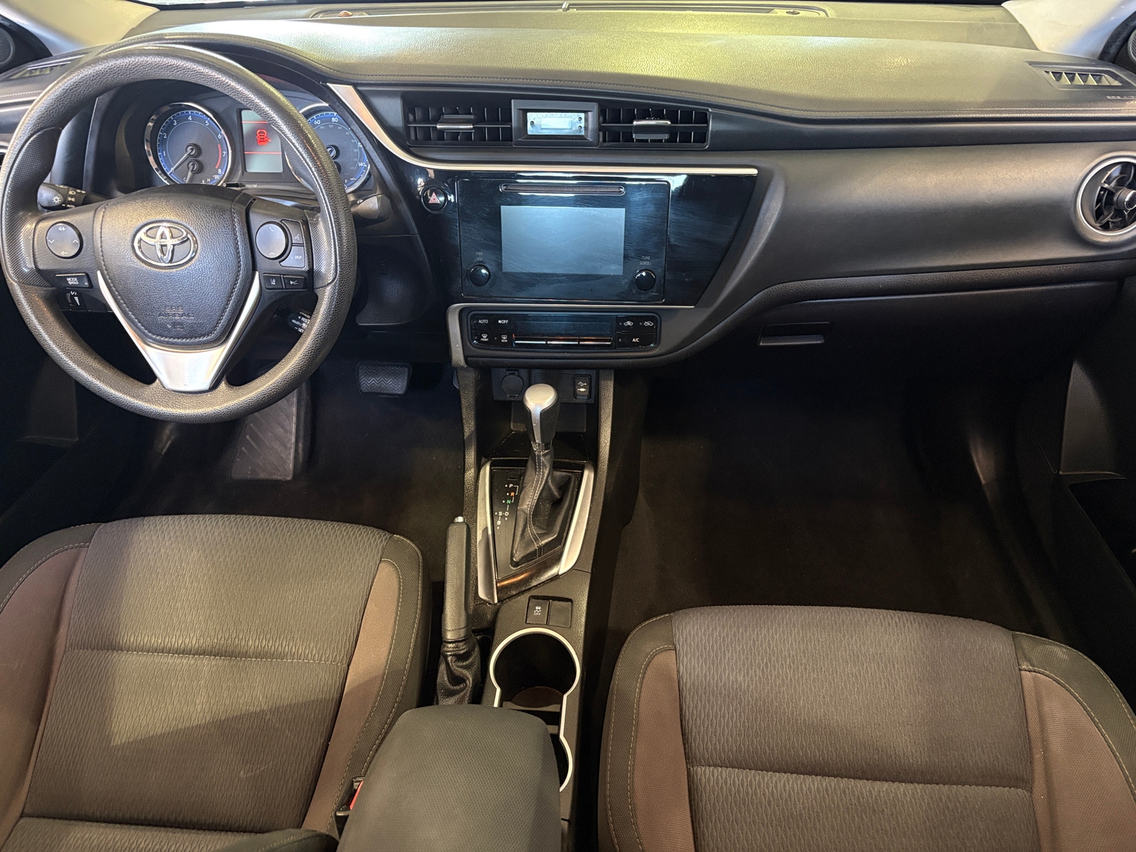 Thumbnail: 2018 Toyota Corolla - 3