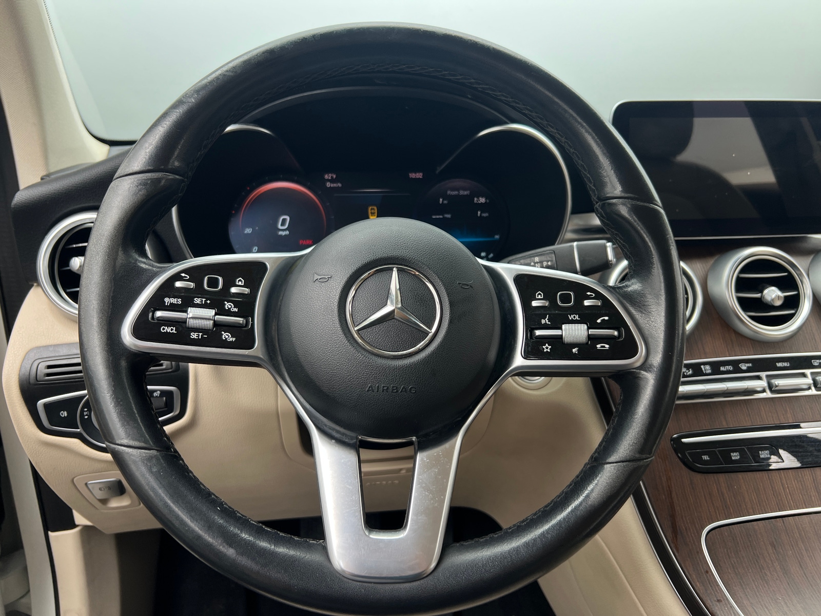 Thumbnail: 2022 Mercedes-Benz GLC - 4