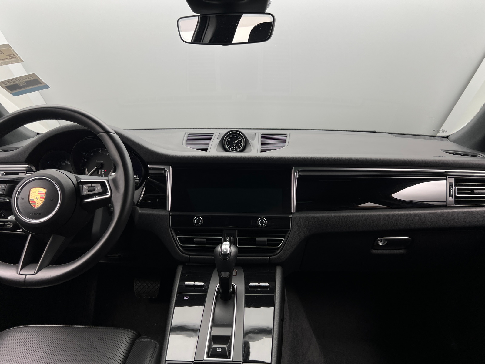 Thumbnail: 2022 Porsche Macan - 2