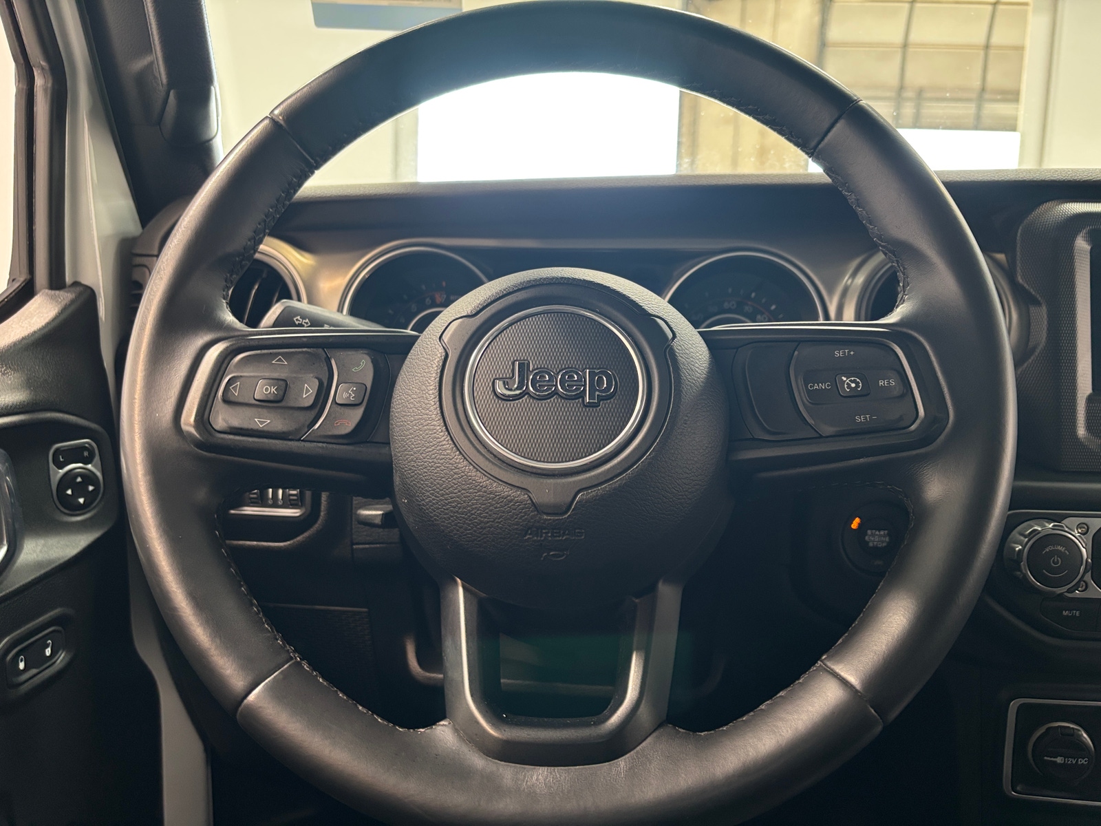 Thumbnail: 2018 Jeep Wrangler - 5