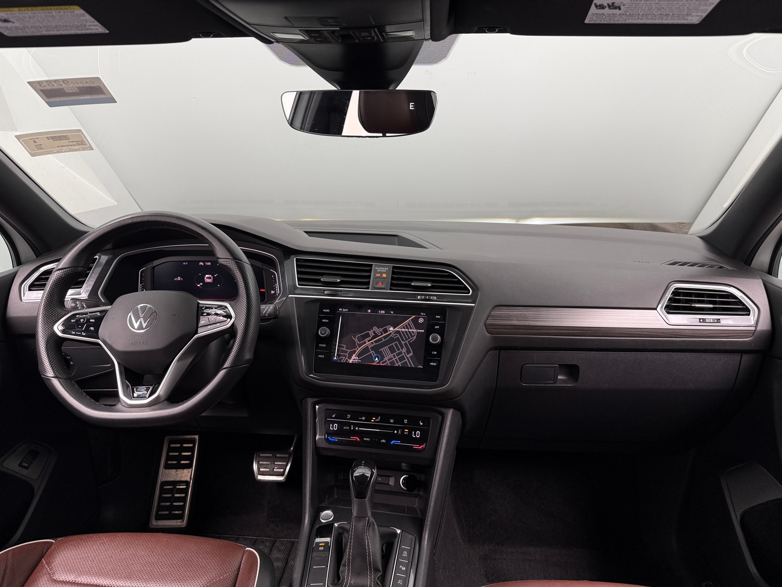 Thumbnail: 2023 Volkswagen Tiguan - 2