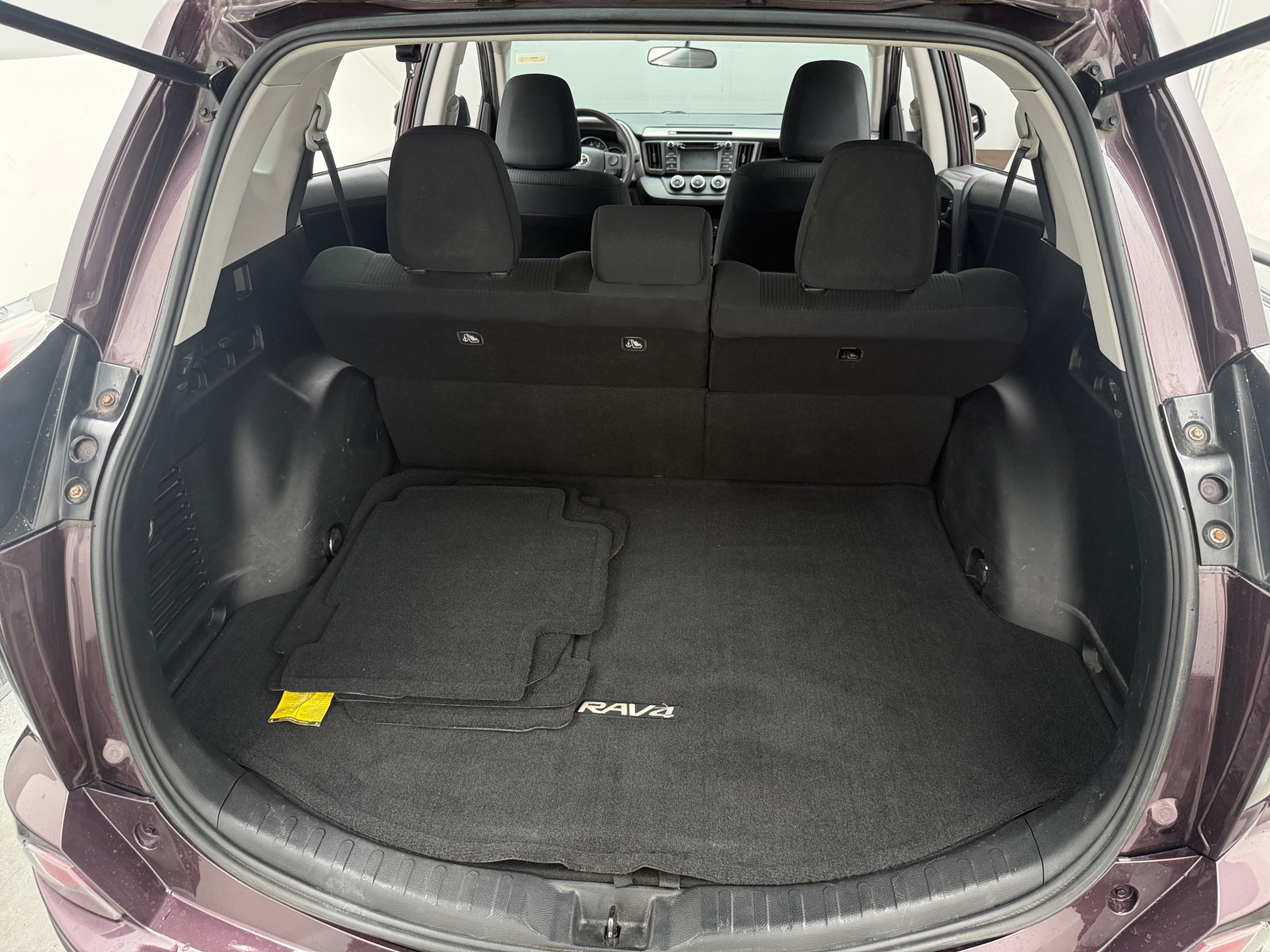 Thumbnail: 2016 Toyota RAV4 - 7