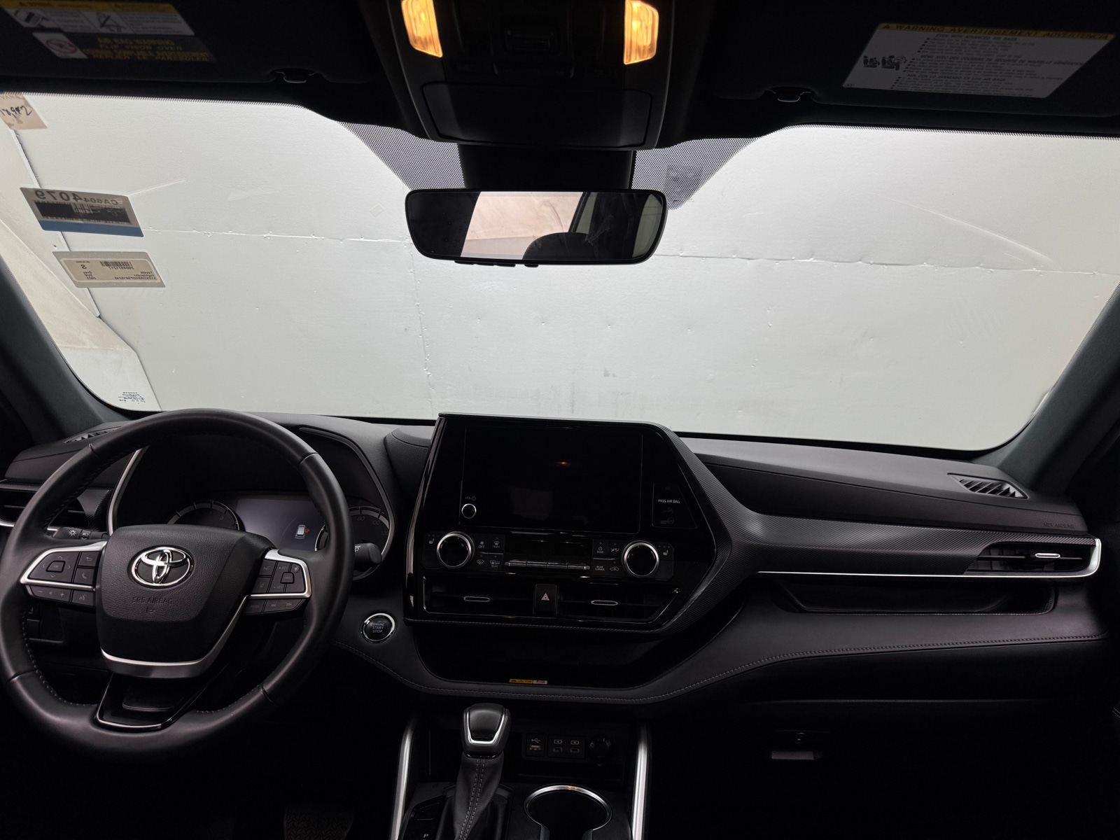 Thumbnail: 2023 Toyota Highlander - 3