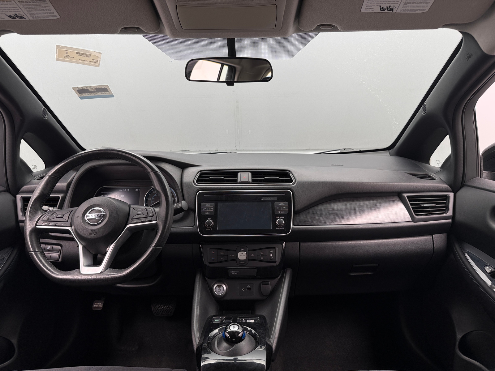Thumbnail: 2018 Nissan Leaf - 3