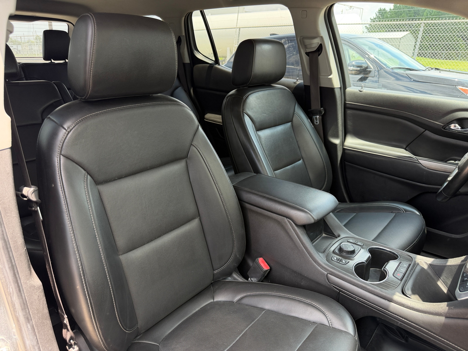 Thumbnail: 2023 GMC Acadia - 2