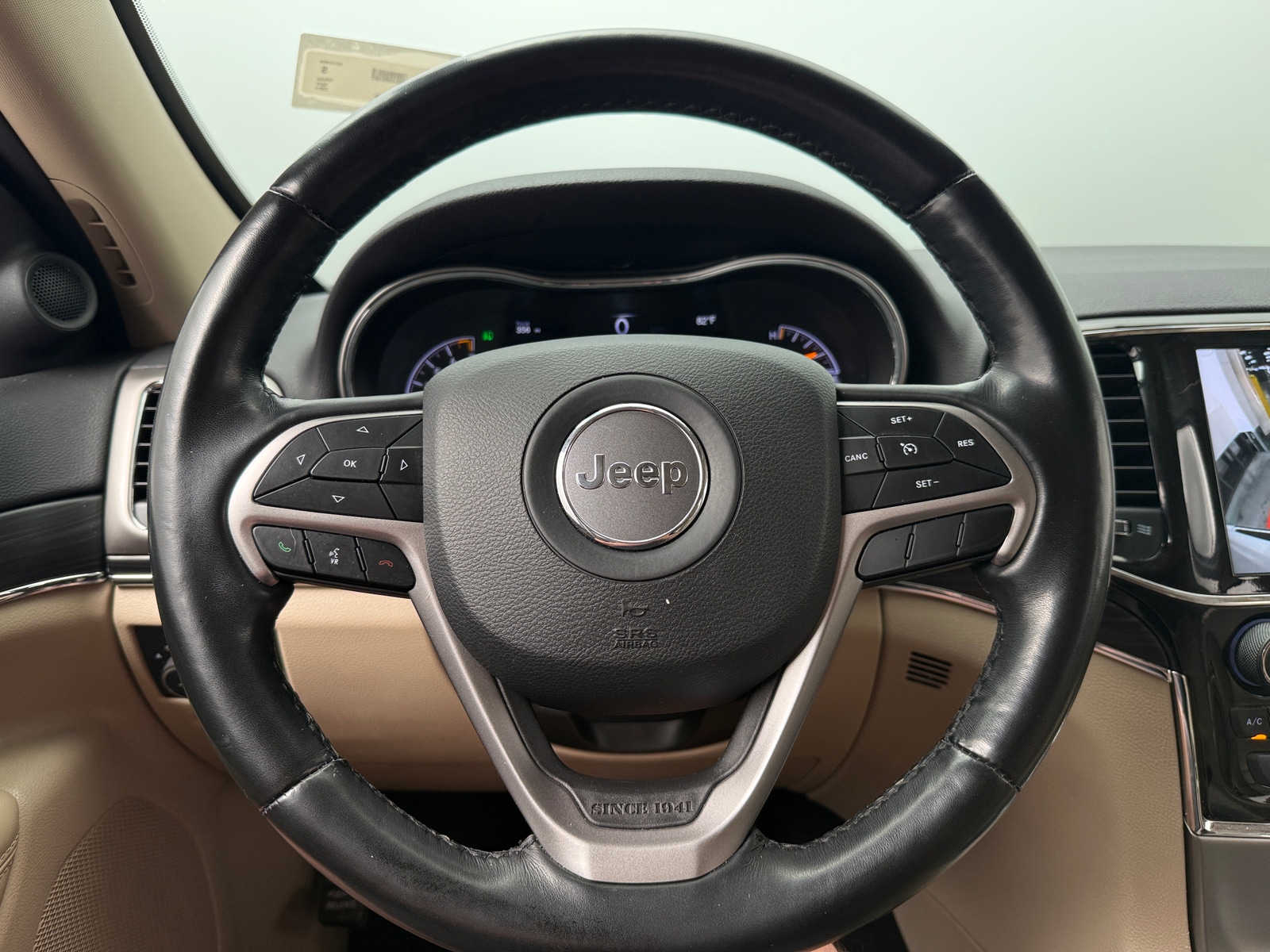 Thumbnail: 2021 Jeep Grand Cherokee - 4
