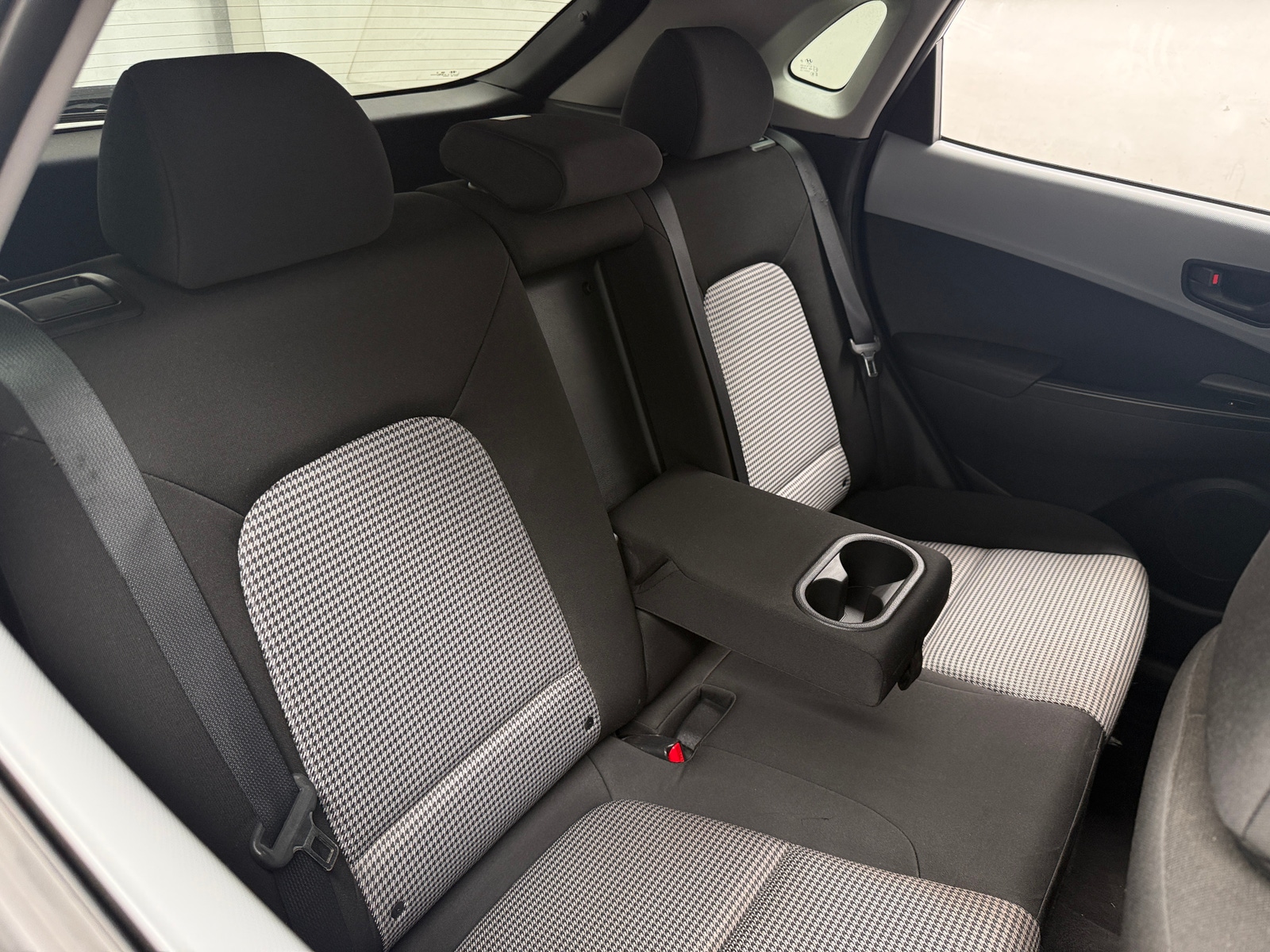 Thumbnail: 2021 Hyundai Kona - 6