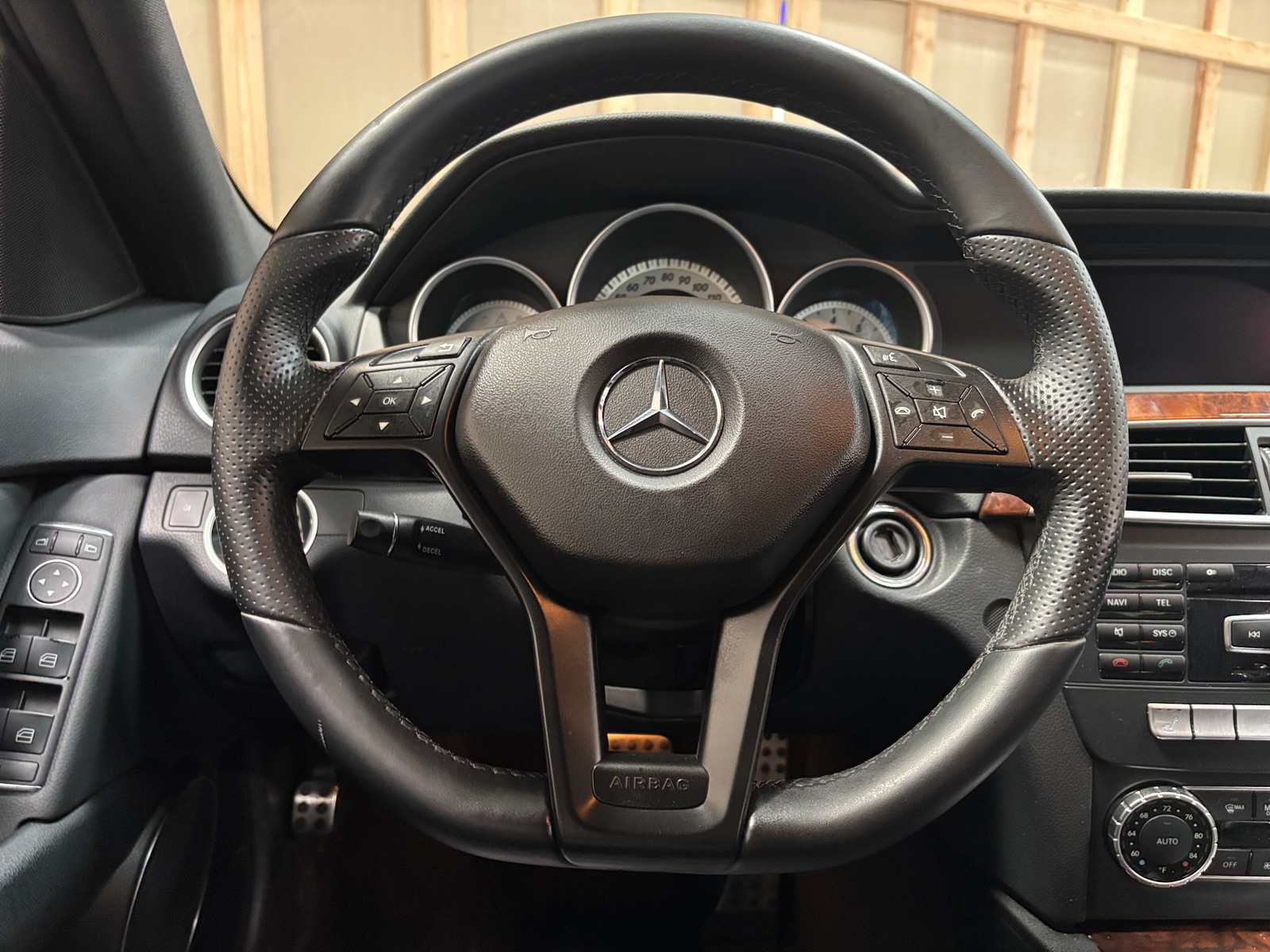 Thumbnail: 2013 Mercedes-Benz C-Class - 4