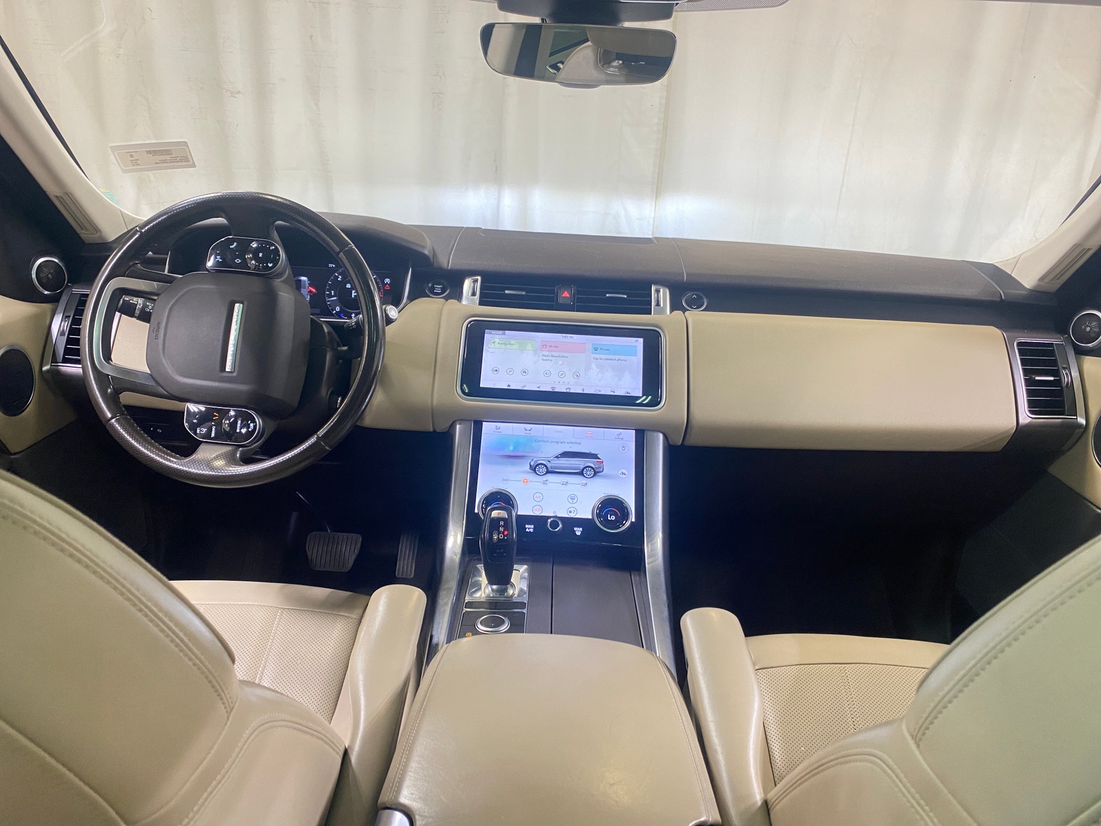 Thumbnail: 2018 Land Rover Range Rover Sport - 2