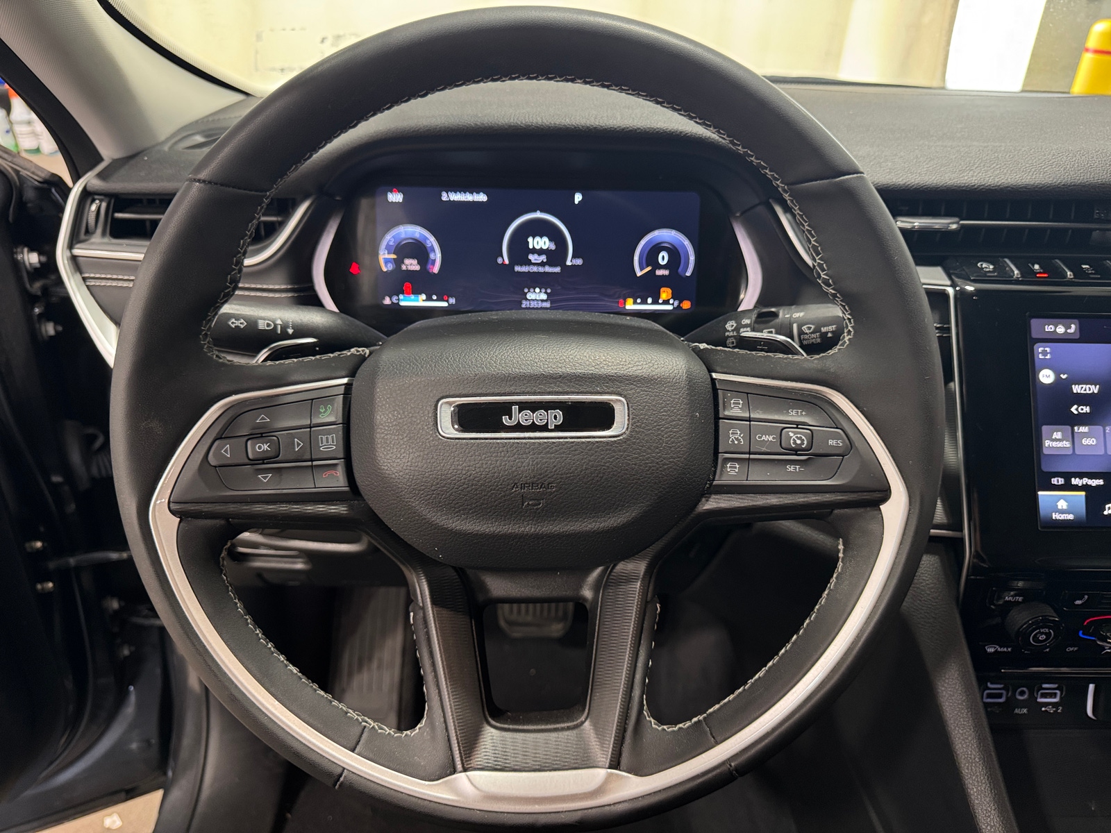 Thumbnail: 2023 Jeep Grand Cherokee - 5