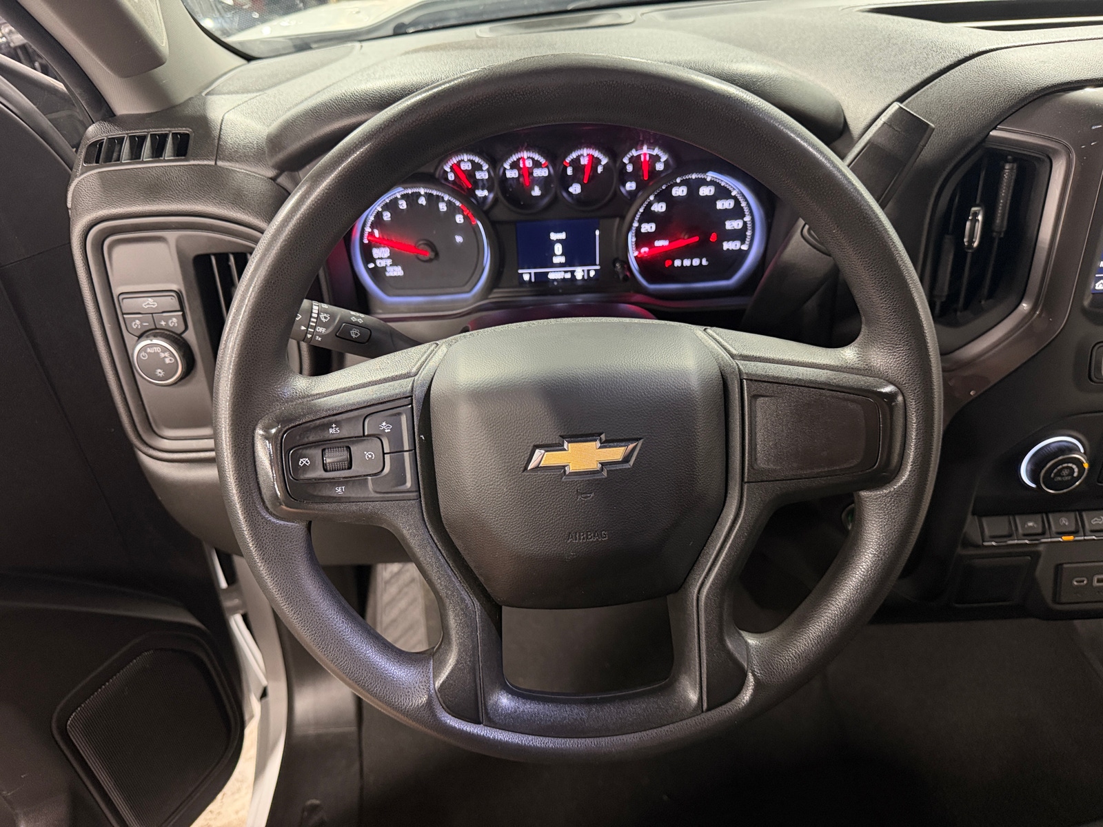 Thumbnail: 2023 Chevrolet Silverado 1500 - 5