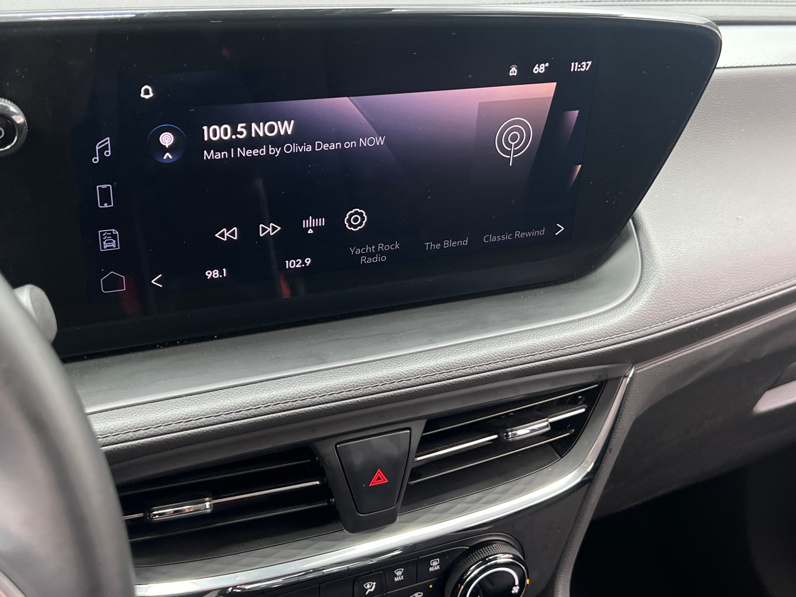Thumbnail: 2025 Buick Encore GX - 3