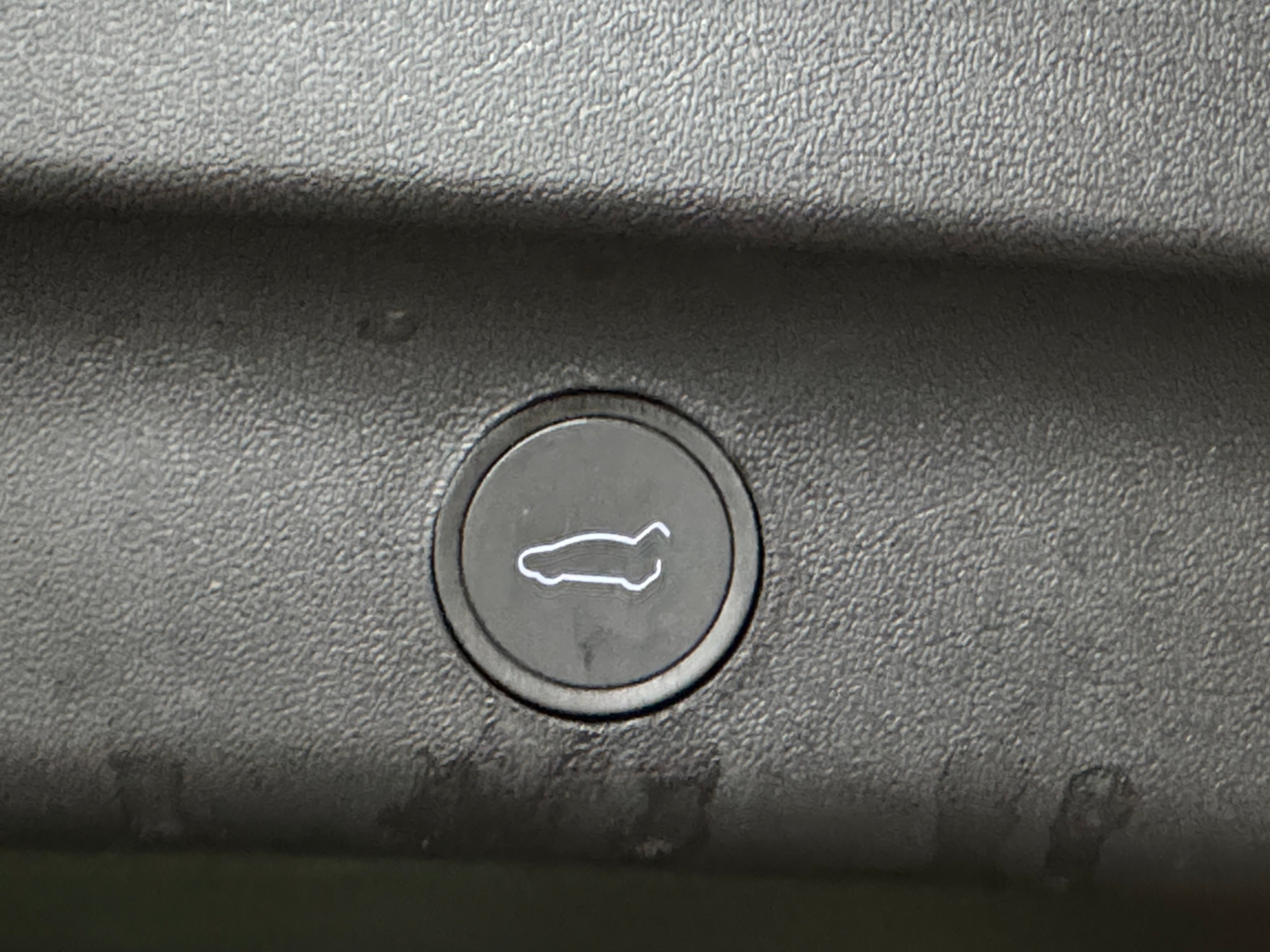 Used 2024 Tesla Model Y Long Range with VIN 7SAYGDEE9RA293227 for sale in Auburn, WA