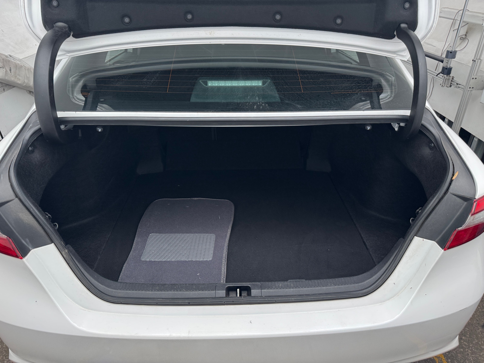 Thumbnail: 2019 Toyota Camry - 7