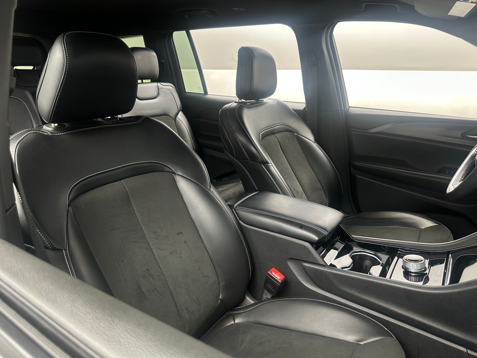 Thumbnail: 2023 Jeep Grand Cherokee L - 2