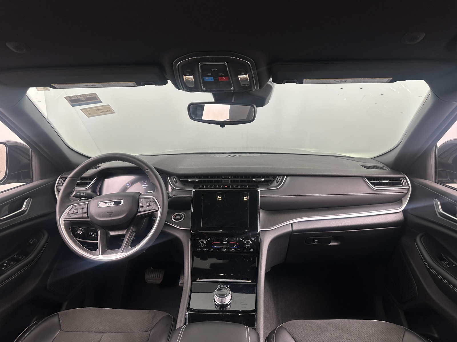 Thumbnail: 2023 Jeep Grand Cherokee L - 3