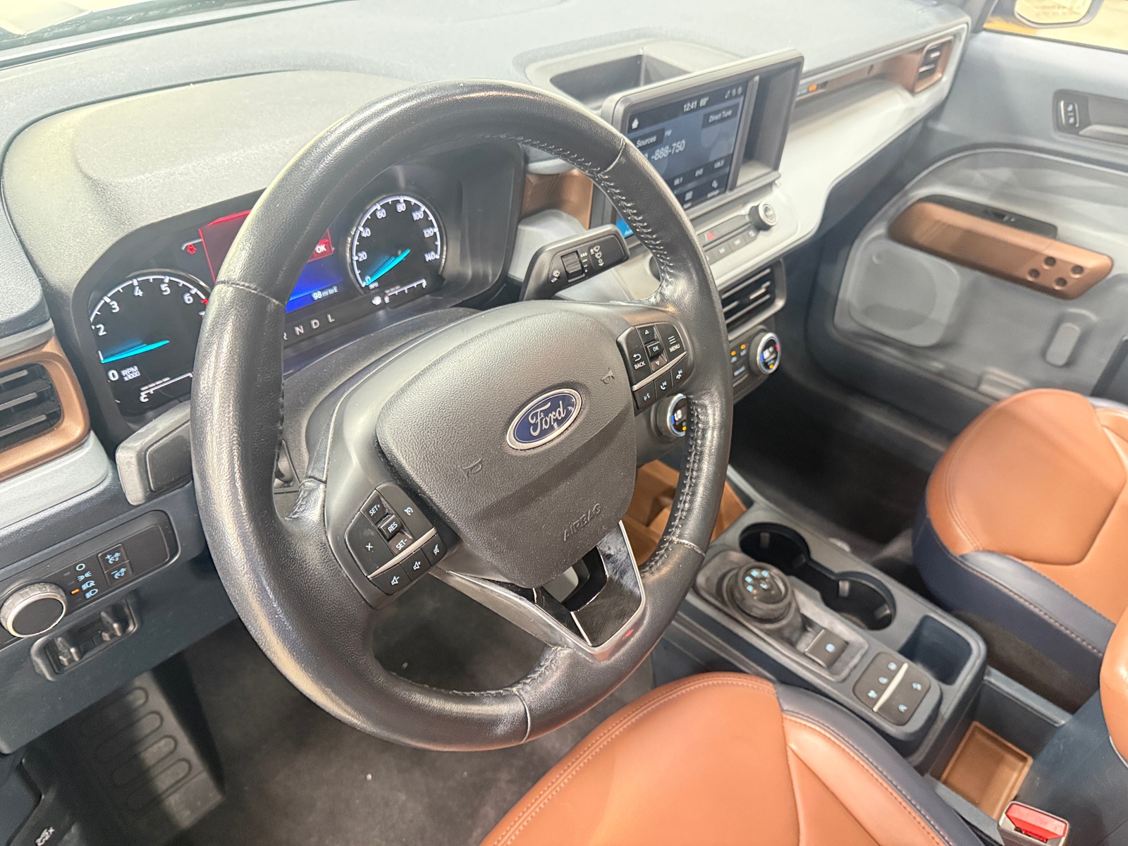 Thumbnail: 2022 Ford Maverick - 4