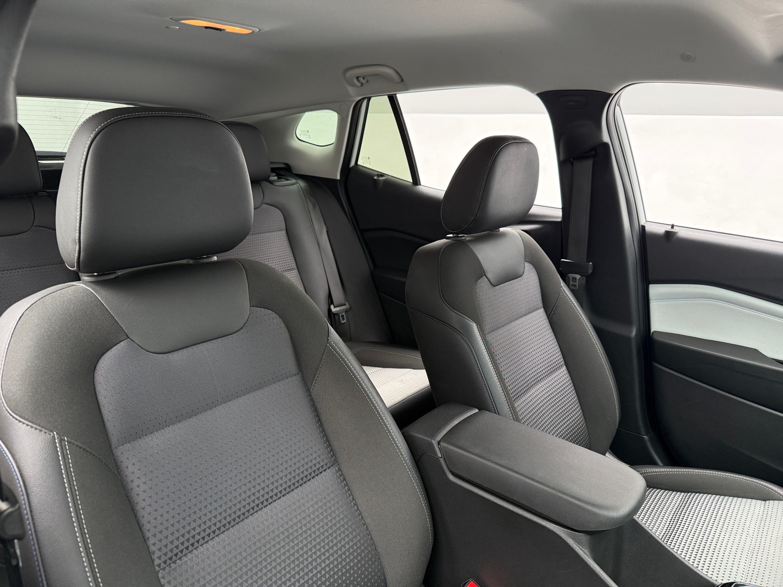 Thumbnail: 2025 Chevrolet Trax - 2