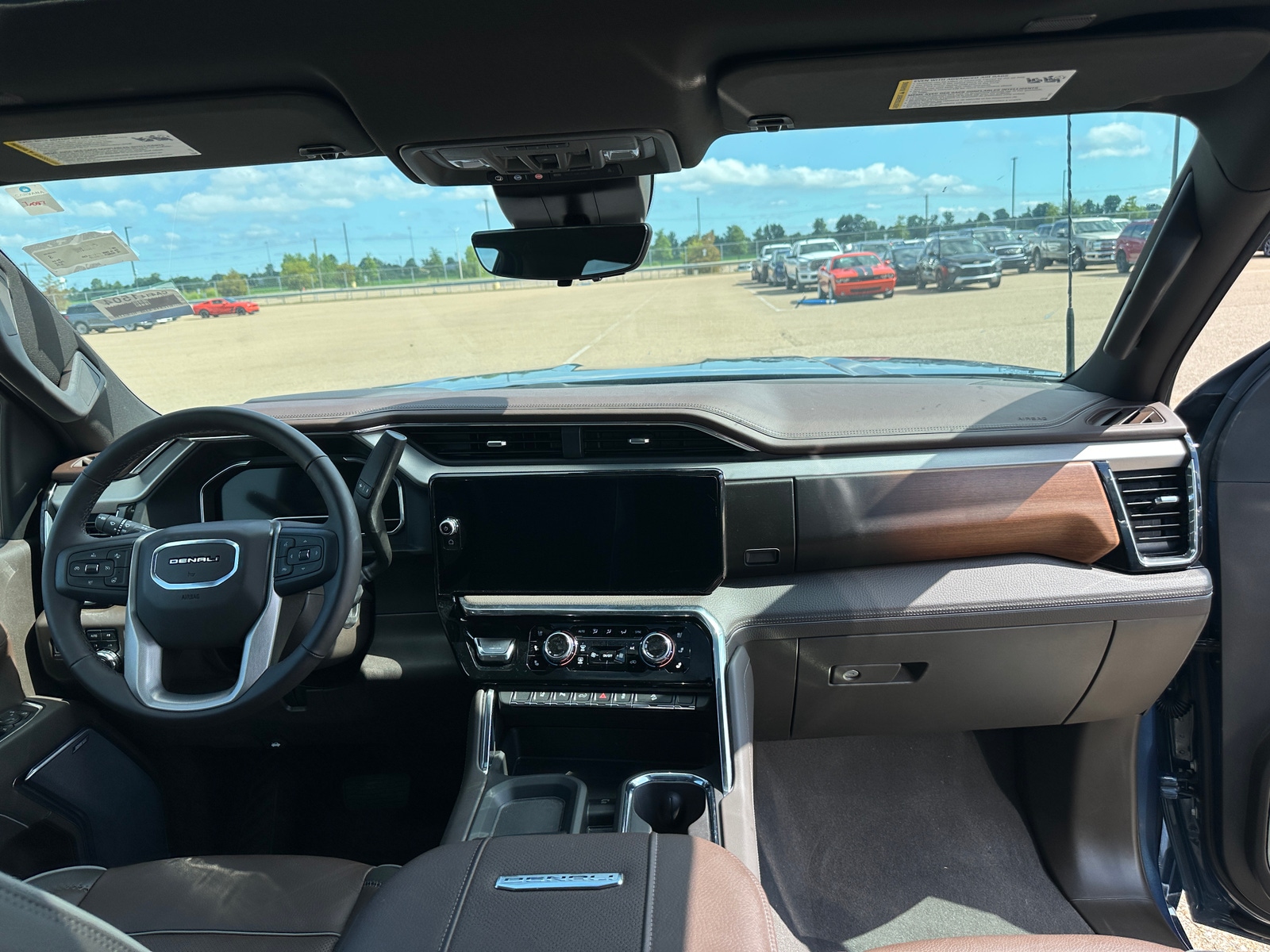 Thumbnail: 2025 GMC Sierra 2500 - 2