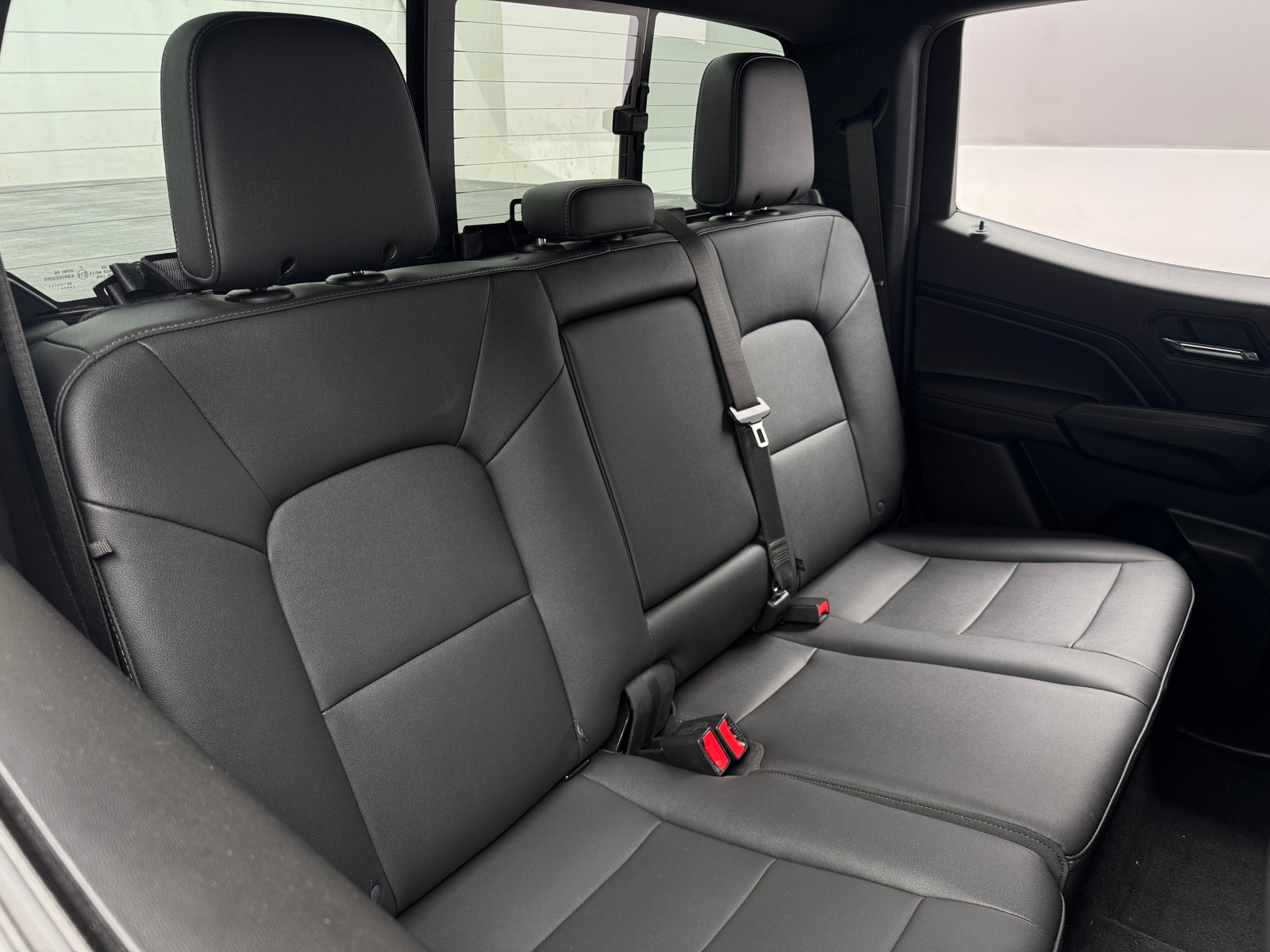Thumbnail: 2023 Chevrolet Colorado - 6