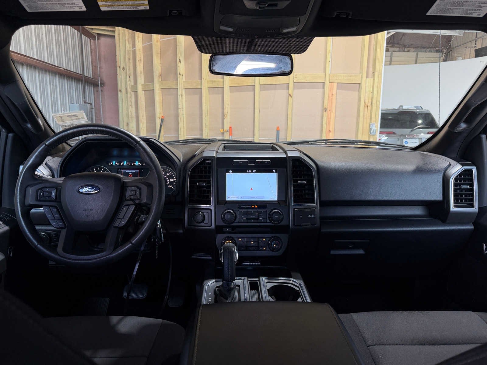 Thumbnail: 2018 Ford Econoline - 3