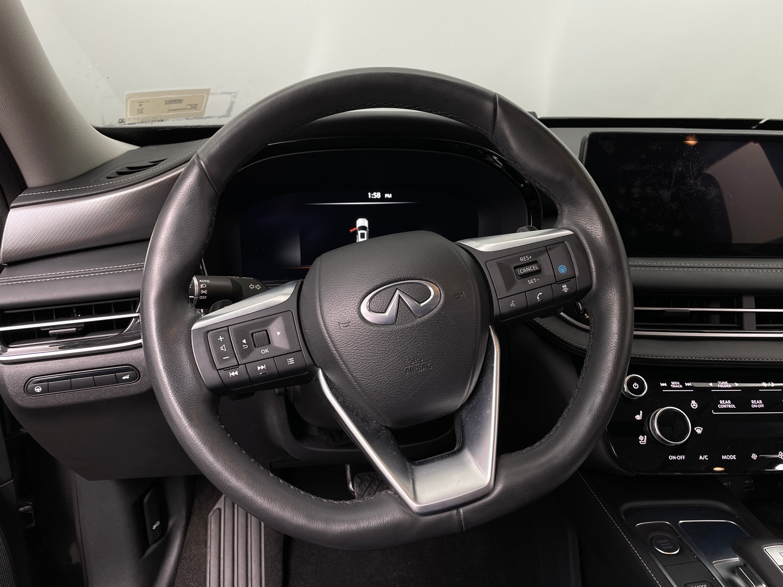 Thumbnail: 2023 INFINITI QX60 - 4