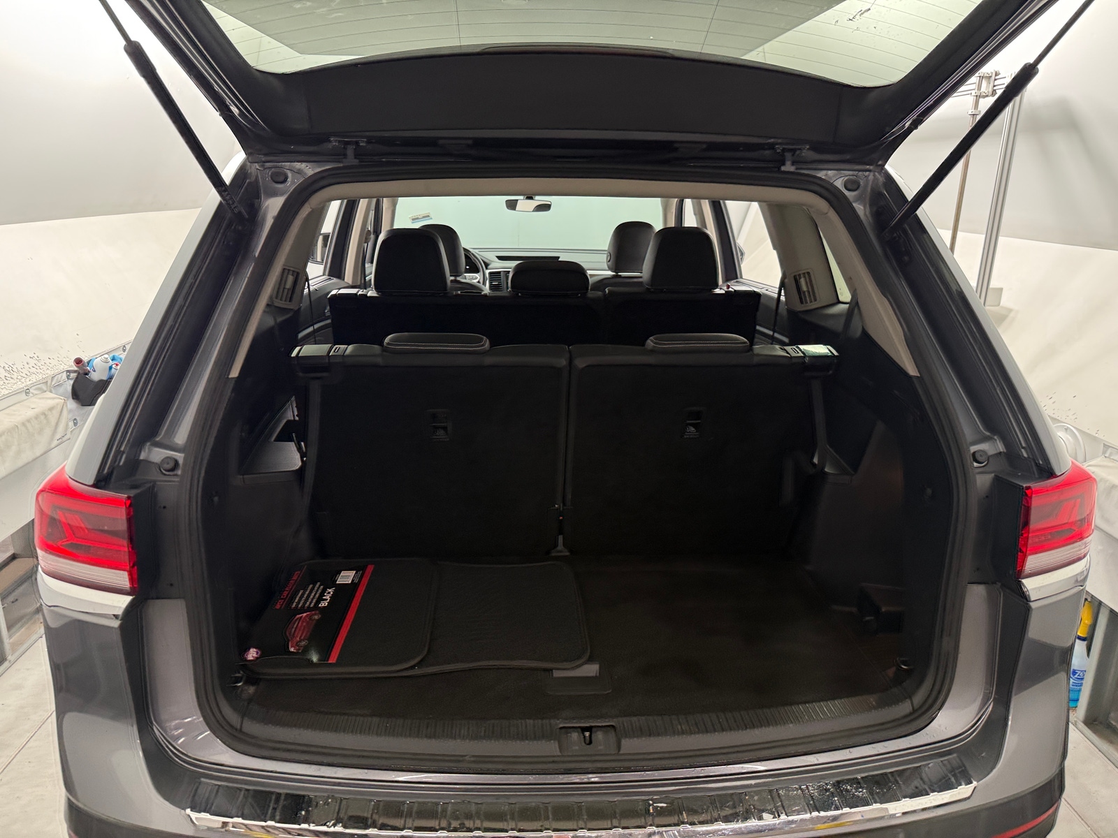 Thumbnail: 2023 Volkswagen Atlas - 6