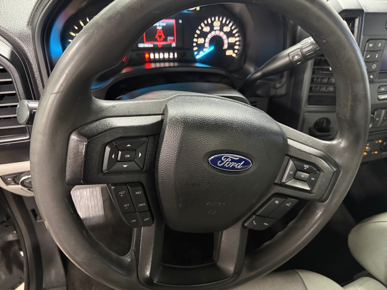 Thumbnail: 2018 Ford Econoline - 5