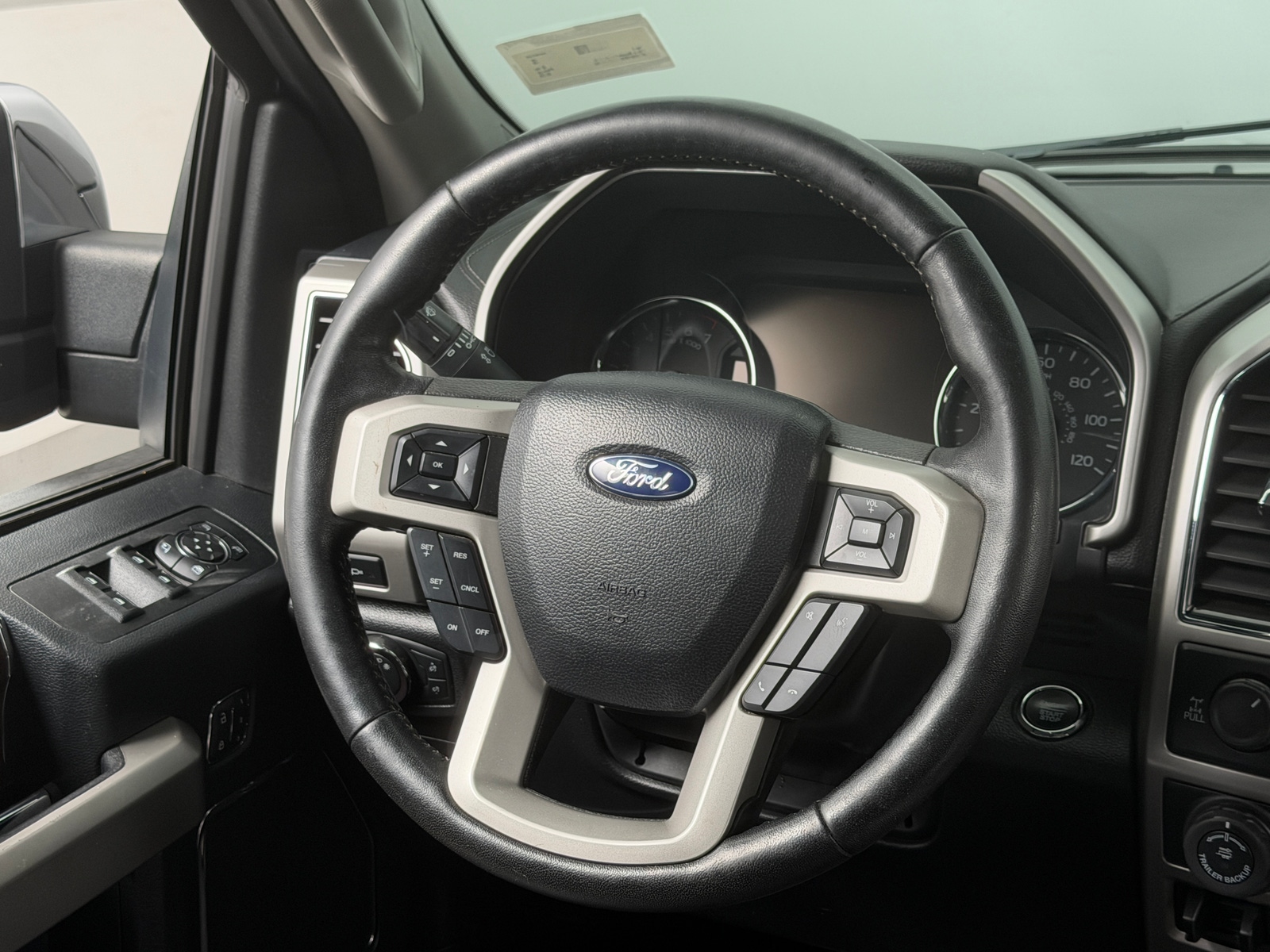 Thumbnail: 2019 Ford Econoline - 4
