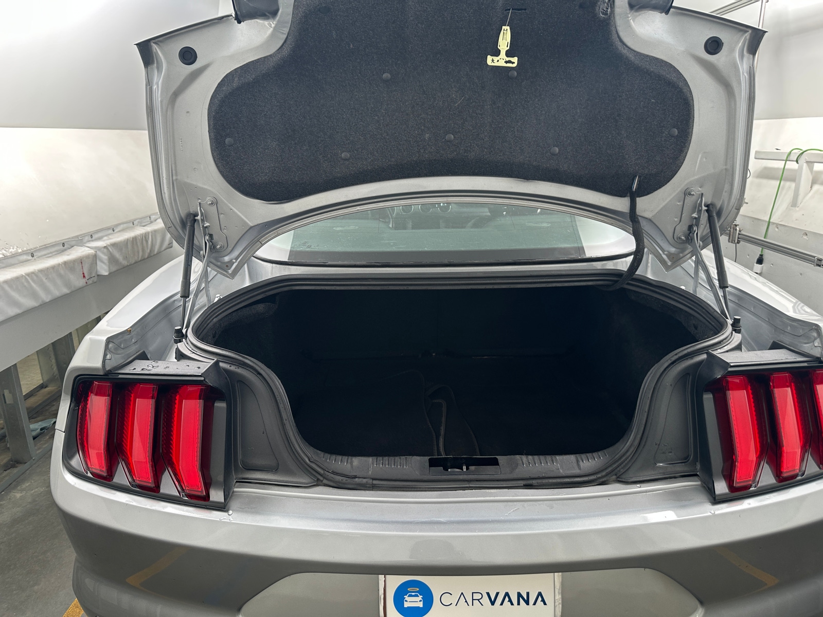 Thumbnail: 2022 Ford Mustang - 5