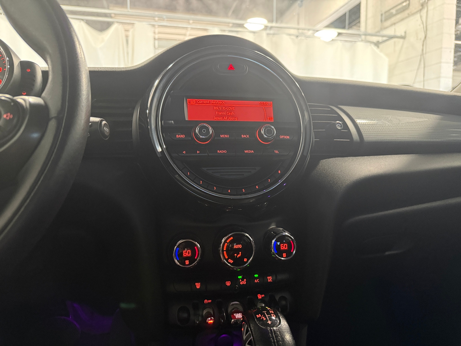 Thumbnail: 2015 MINI Cooper Hardtop - 3