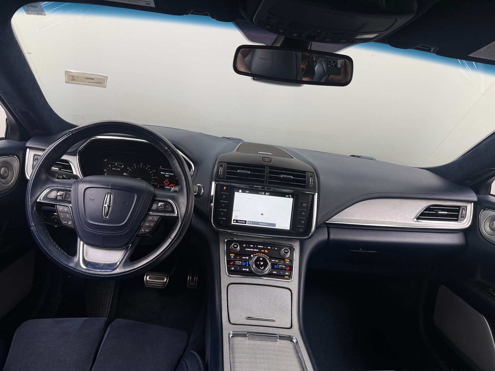Thumbnail: 2018 Lincoln Continental - 2