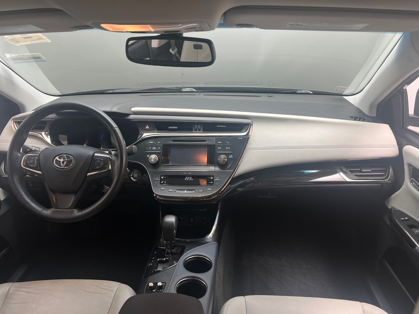 Thumbnail: 2013 Toyota Avalon - 3
