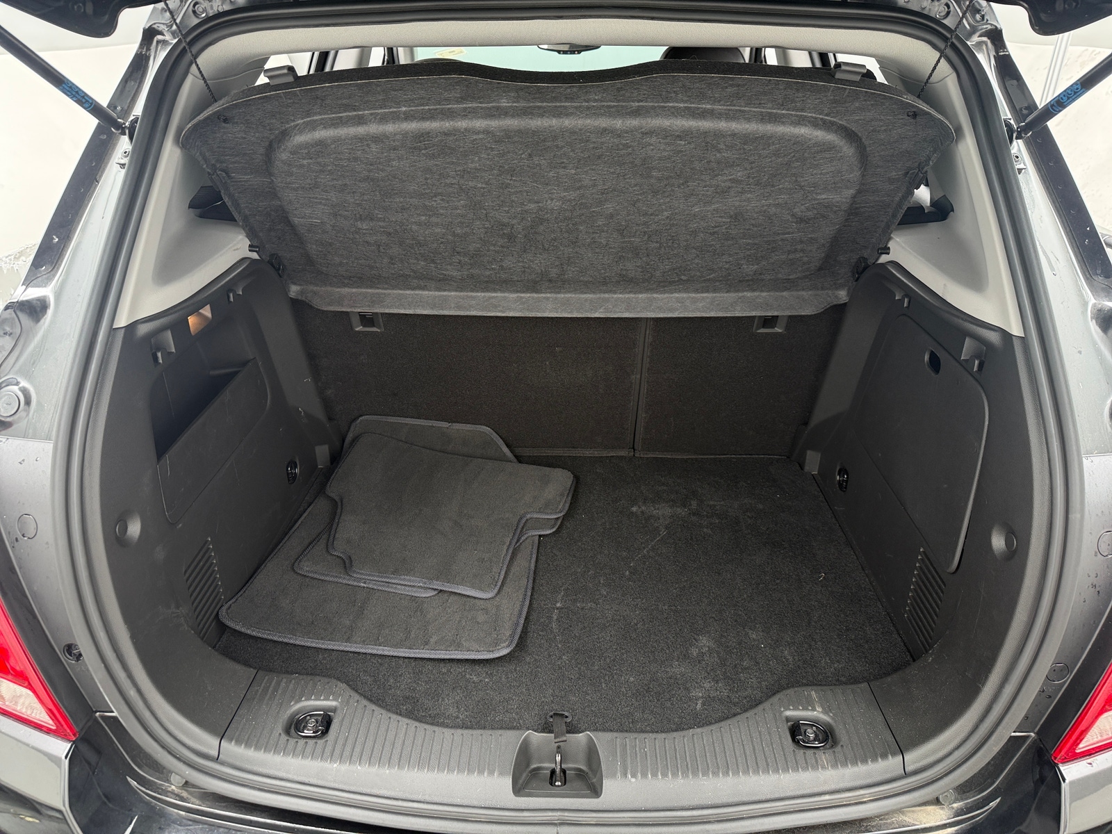 Thumbnail: 2021 Chevrolet Trax - 6