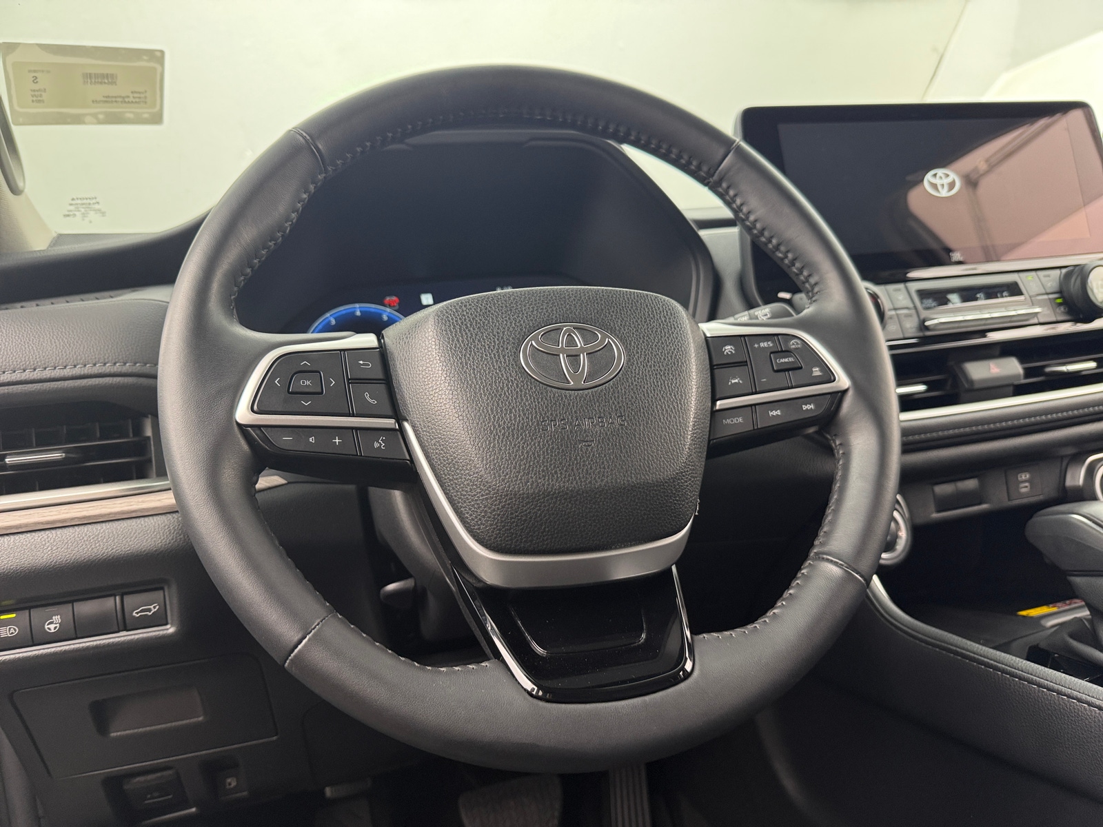 Thumbnail: 2024 Toyota Grand Highlander - 4