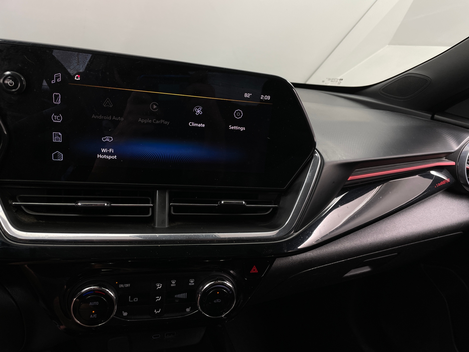 Thumbnail: 2024 Chevrolet Trax - 4