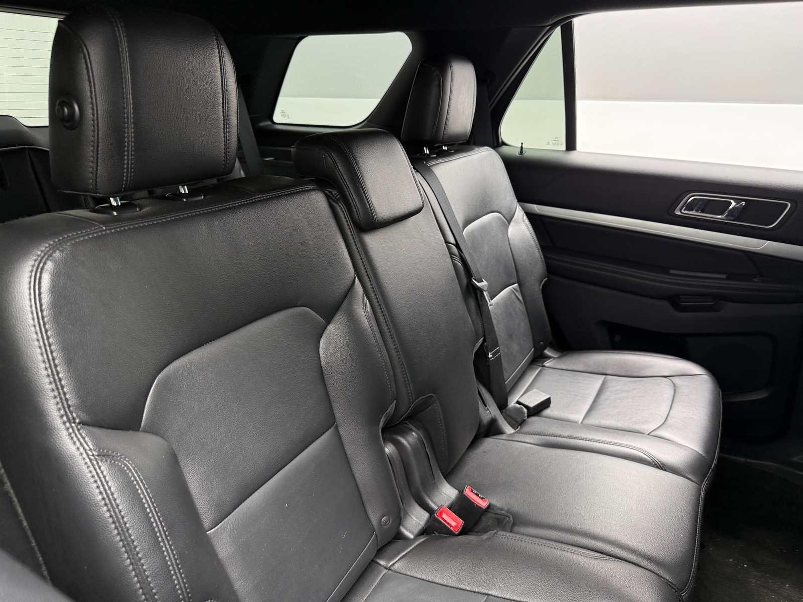 Thumbnail: 2016 Ford Explorer - 6