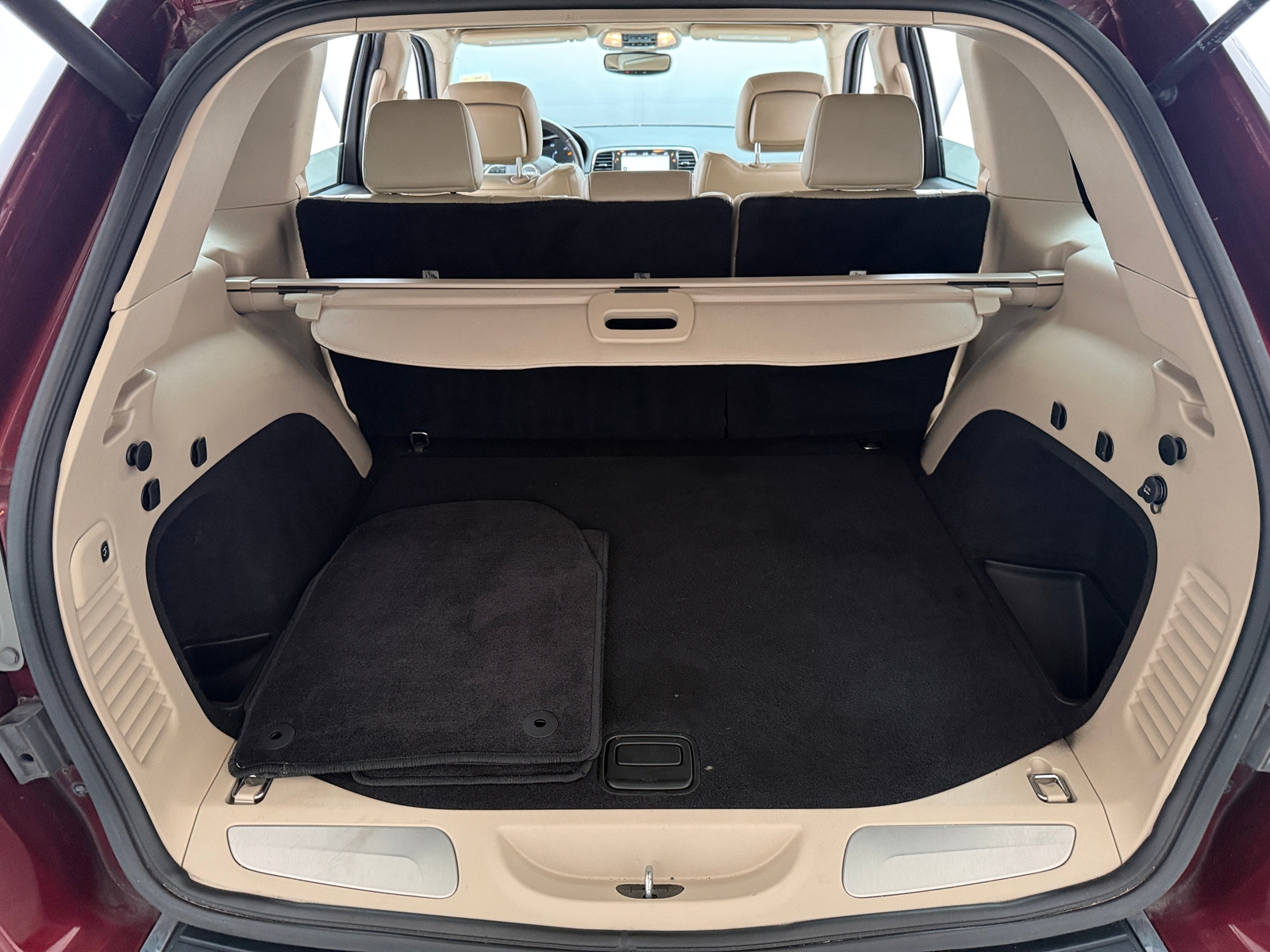 Thumbnail: 2019 Jeep Grand Cherokee - 6