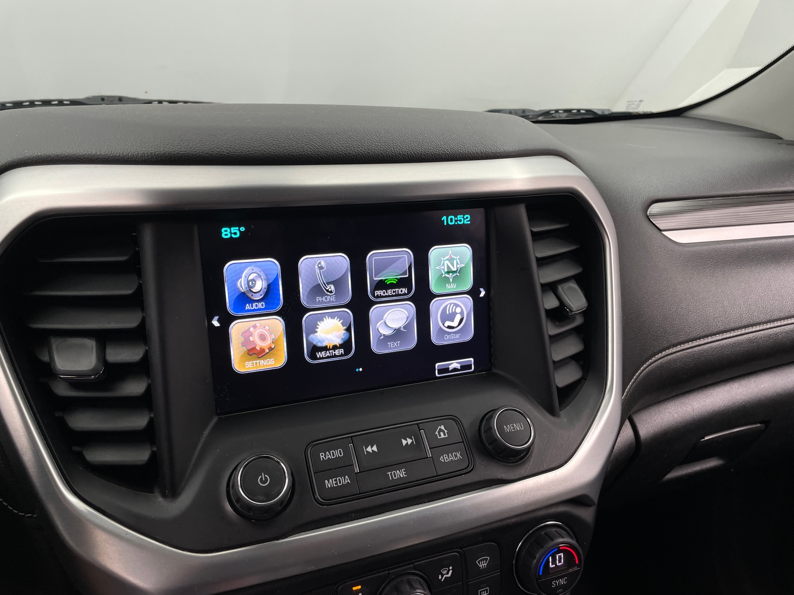 Thumbnail: 2018 GMC Acadia - 3