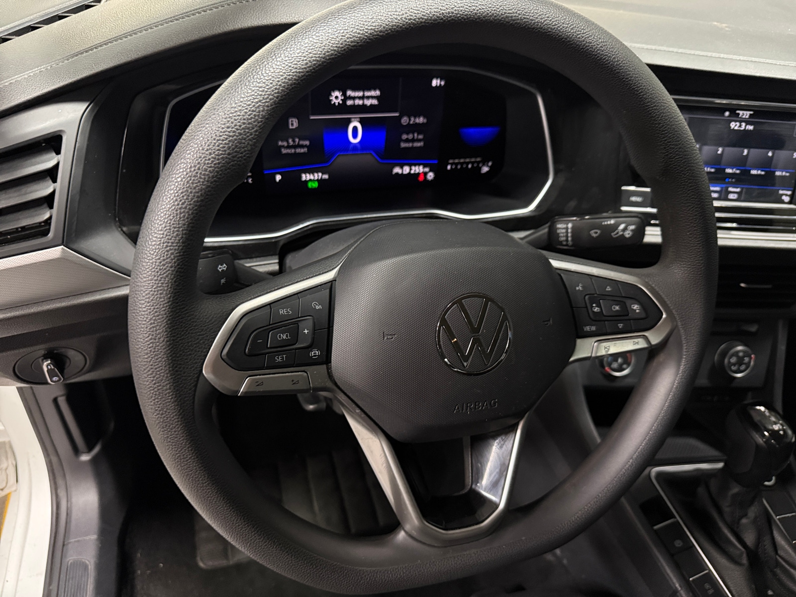 Thumbnail: 2023 Volkswagen Jetta - 5