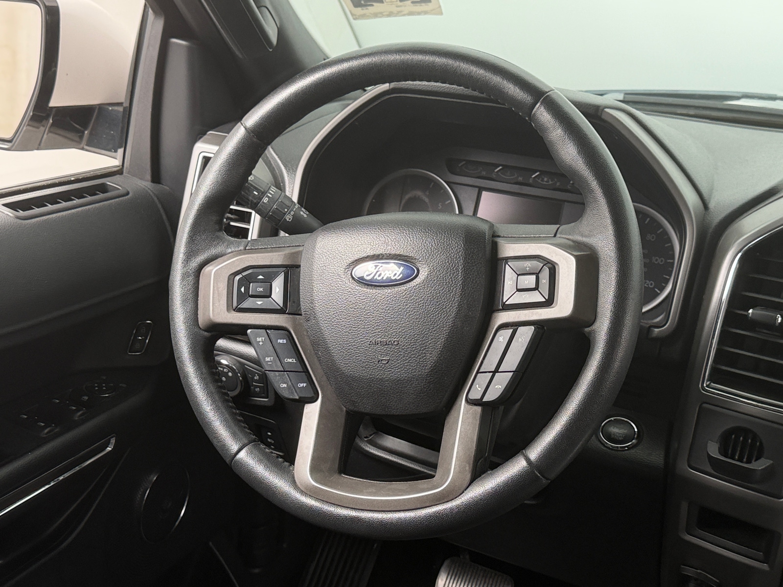 Thumbnail: 2018 Ford Expedition - 5
