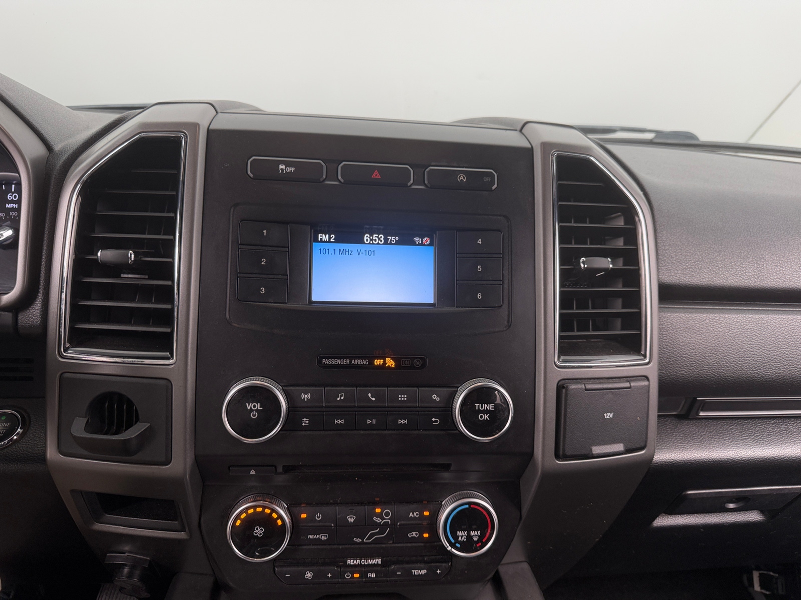 Thumbnail: 2018 Ford Expedition - 4
