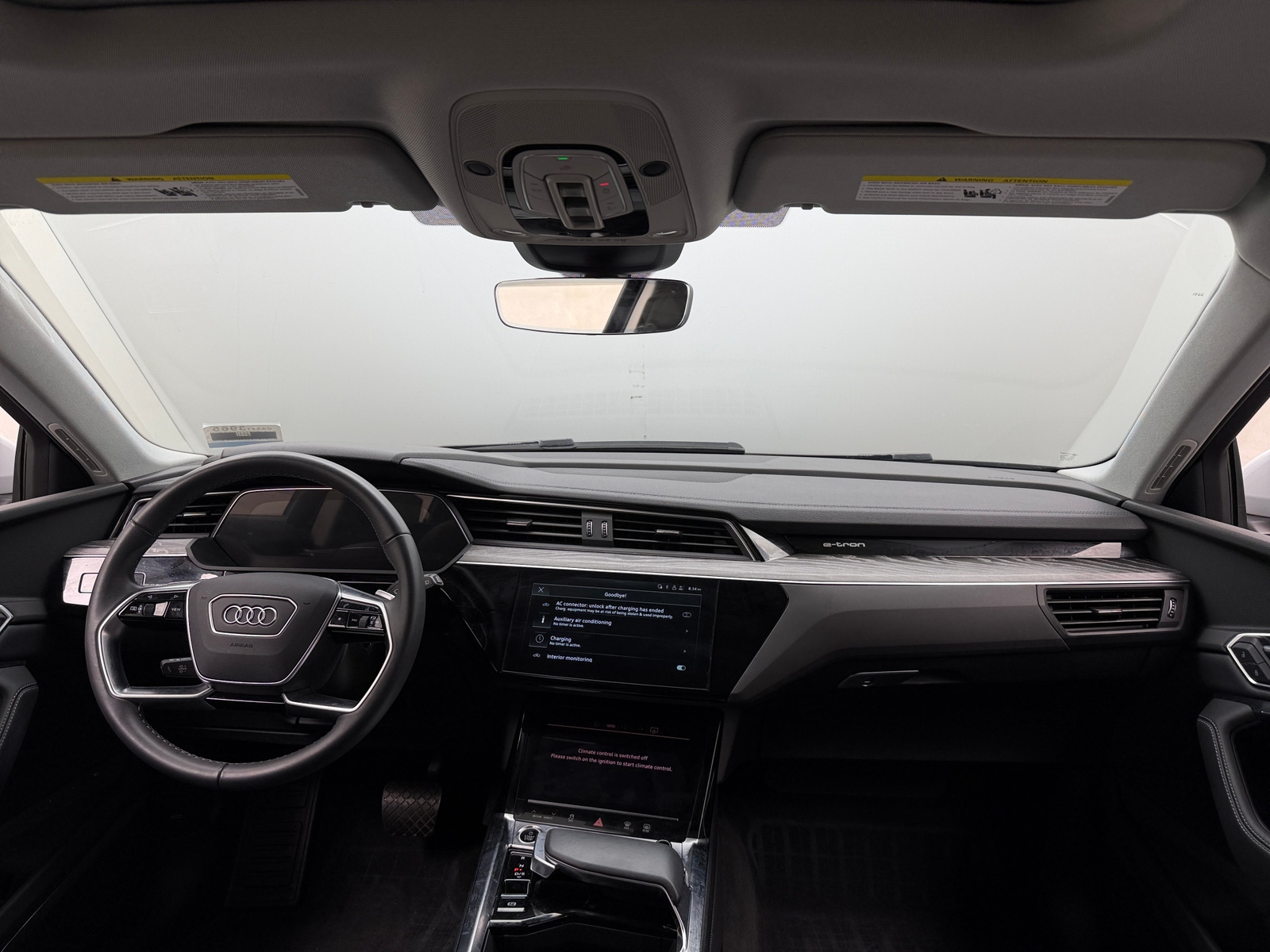 Thumbnail: 2023 Audi e-tron - 2