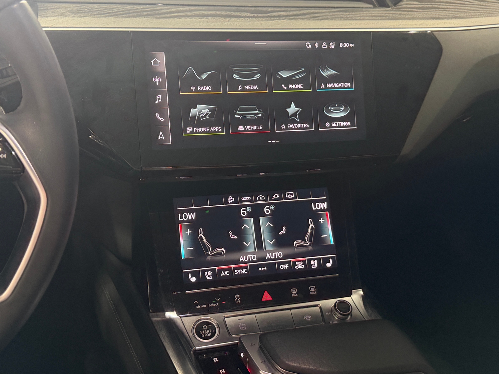Thumbnail: 2023 Audi e-tron - 3